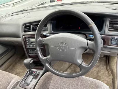 TOYOTA CRESTA