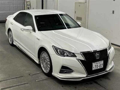 TOYOTA CROWN HYBRID