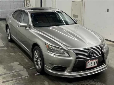Lexus LS600h