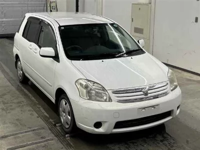 TOYOTA RAUM
