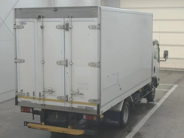 Isuzu Elf  с аукциона в Японии