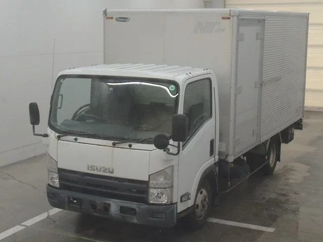 Isuzu Elf  с аукциона в Японии