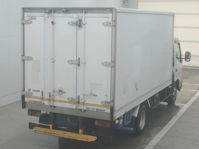 Hino Dutro  с аукциона в Японии