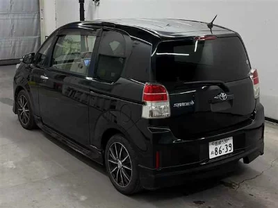 TOYOTA SPADE