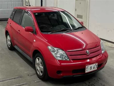 TOYOTA IST