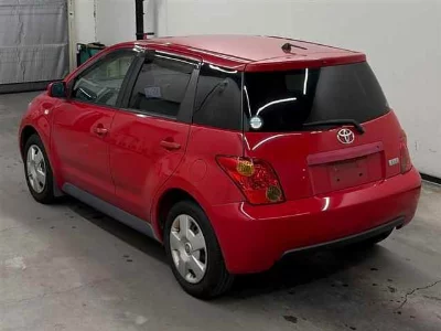 TOYOTA IST