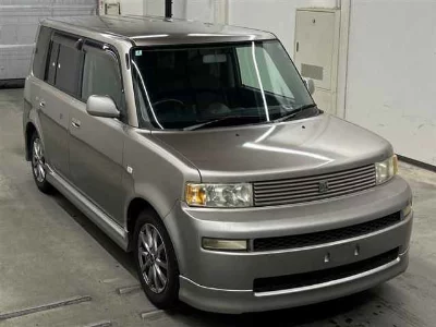 TOYOTA BB