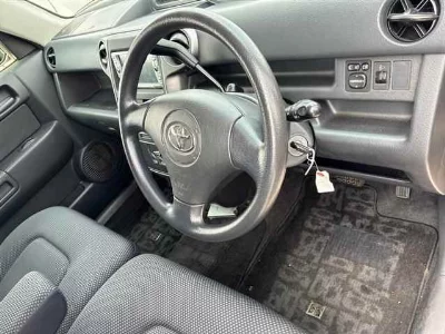 TOYOTA BB
