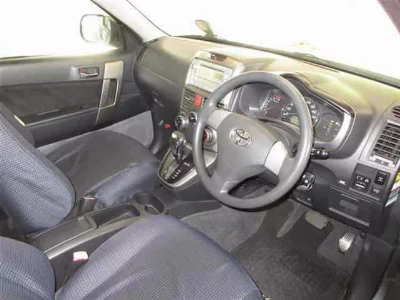 TOYOTA RUSH