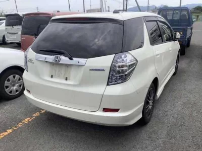 HONDA FIT SHUTTLE