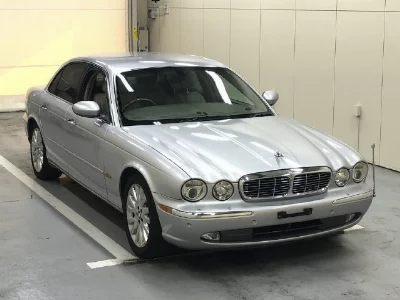 Jaguar XJ6