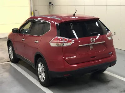 Nissan X-TRAIL