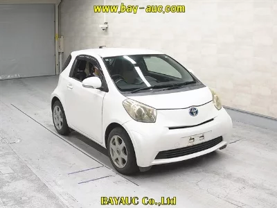 TOYOTA IQ
