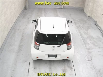 TOYOTA IQ