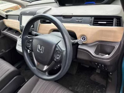 HONDA FREED HYBRID