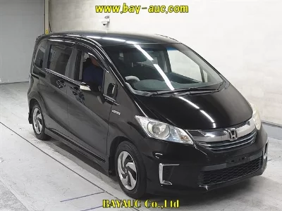 HONDA FREED HYBRID
