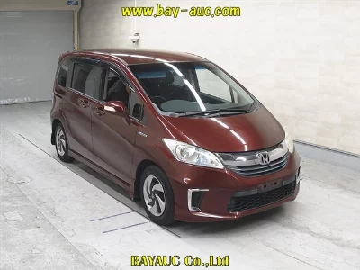 HONDA FREED HYBRID