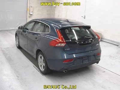 Volvo V40