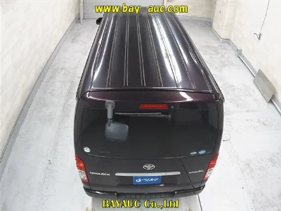 TOYOTA REGIUS VAN