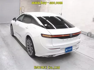 Цена авто Toyota Crown Crossover с аукционов Японии, номер кузова AZSH35, пробег 48 000, оценка 3