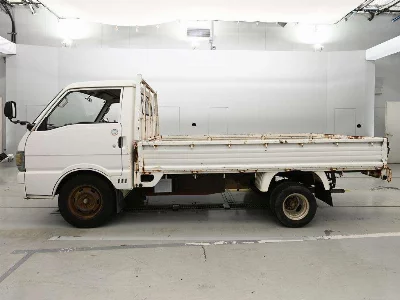 MAZDA BONGO BRAWNY TRUCK
