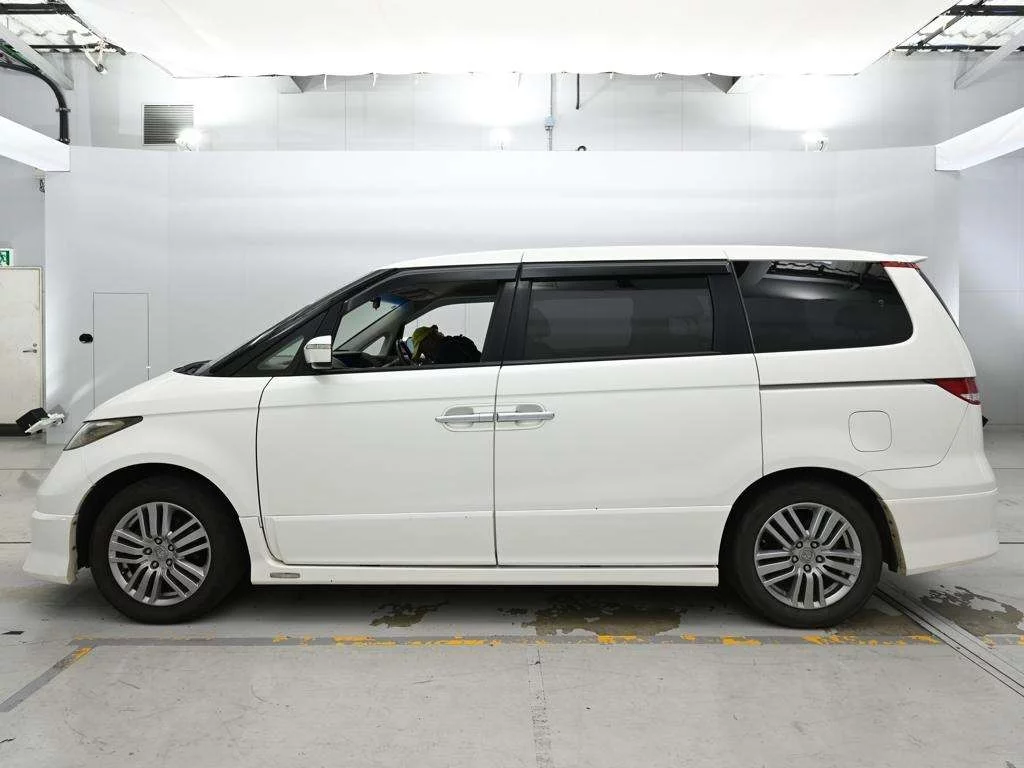 Honda Elysion  с аукциона в Японии