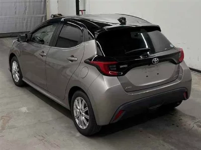 TOYOTA YARIS