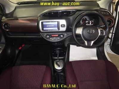 TOYOTA VITZ