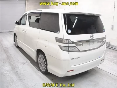 TOYOTA VELLFIRE