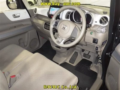 HONDA N-BOX SLASH