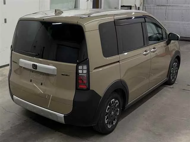 Honda Freed  с аукциона в Японии