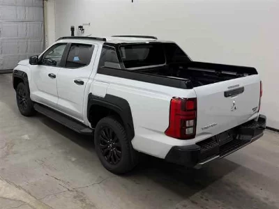 Mitsubishi Triton