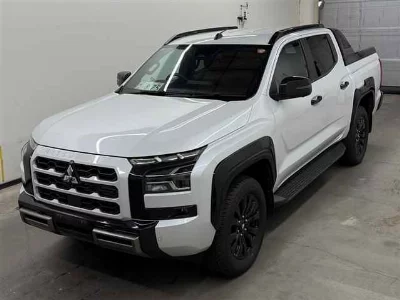 Mitsubishi Triton