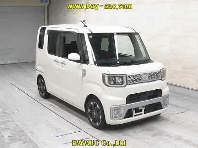 DAIHATSU WAKE