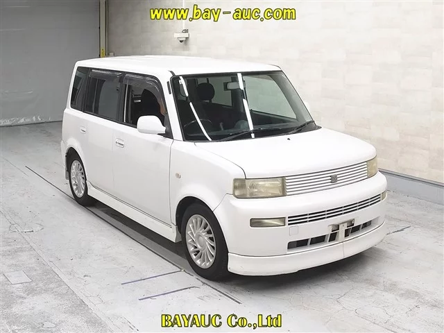 Toyota bB  с аукциона в Японии