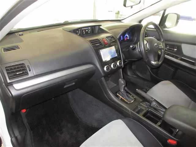 Subaru XV  с аукциона в Японии