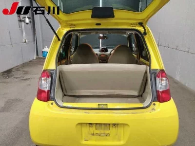 DAIHATSU ESSE