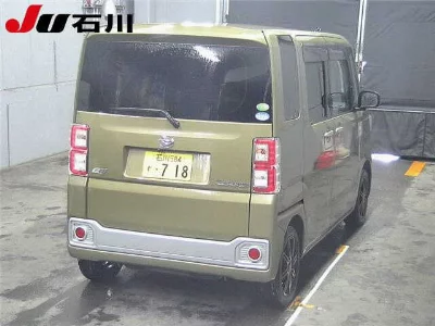 DAIHATSU WAKE