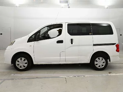 Mitsubishi Delica Van