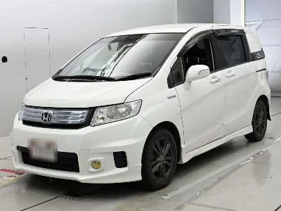 HONDA FREED SPIKE HYBRID