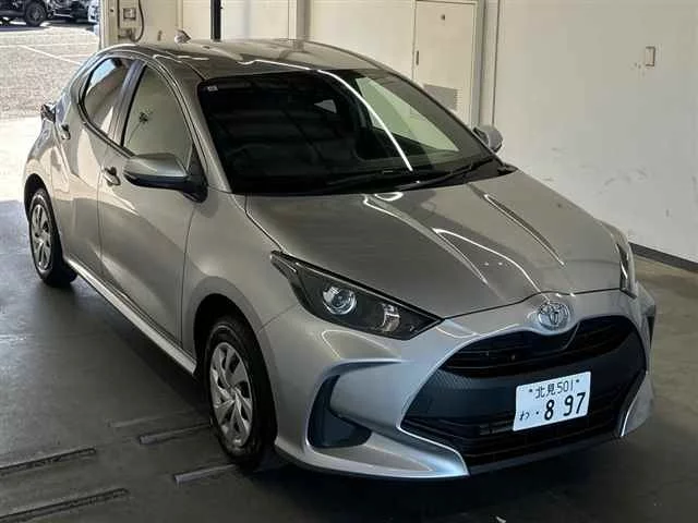 Toyota Yaris  с аукциона в Японии