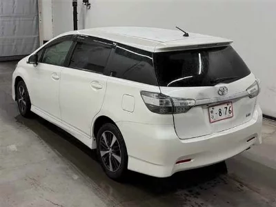 TOYOTA WISH