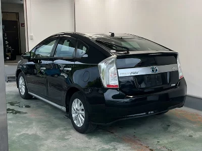 TOYOTA PRIUS PHV