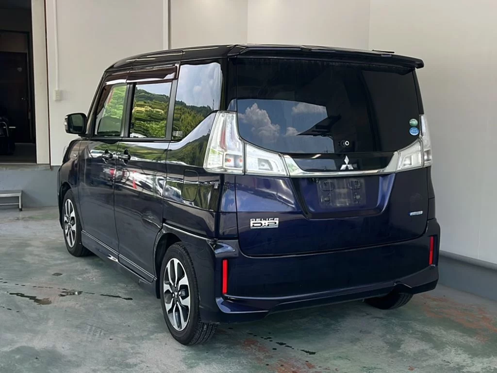 Mitsubishi Delica D:2  с аукциона в Японии