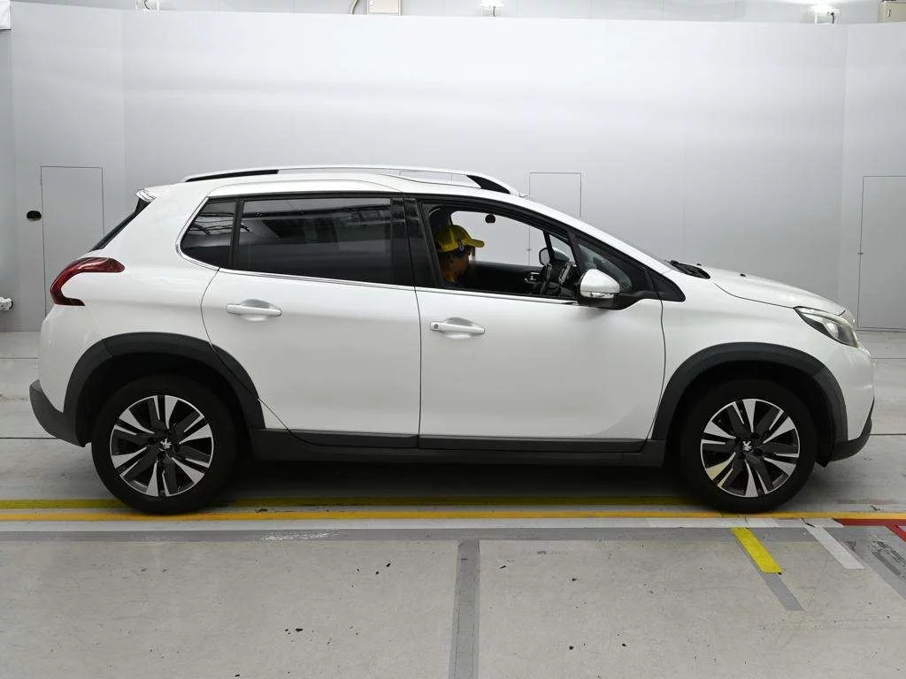 Peugeot 2008  с аукциона в Японии