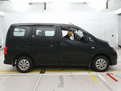 Nissan NV200 VANETTE VAN