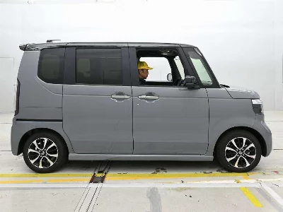 HONDA N BOX CUSTOM