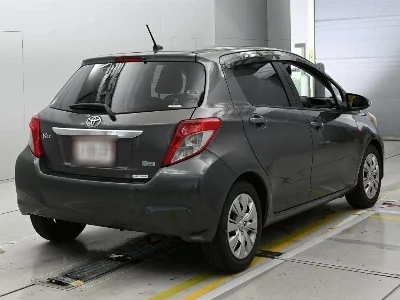 TOYOTA VITZ