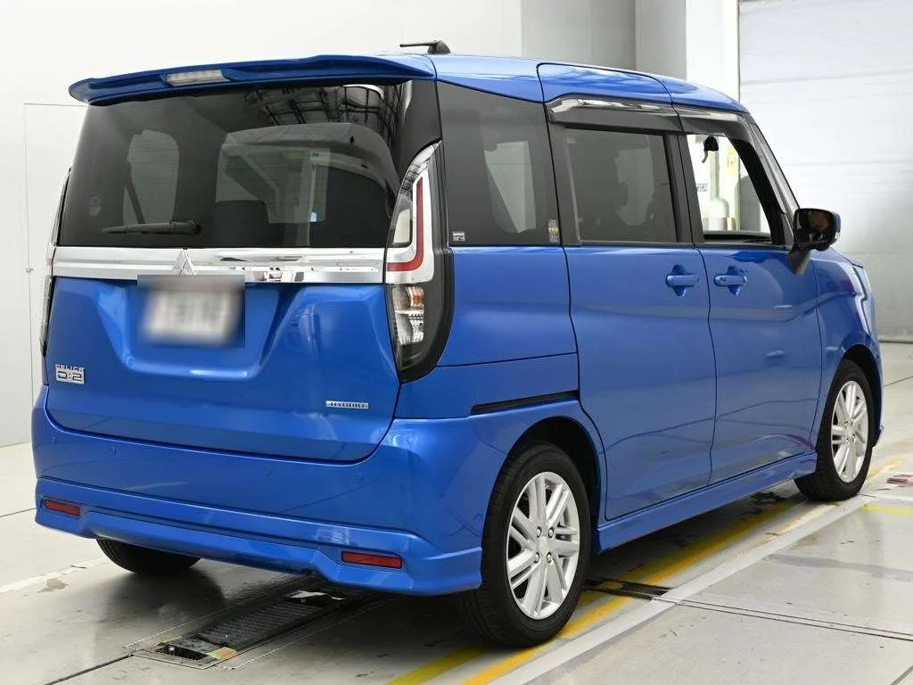 Mitsubishi Delica D:2  с аукциона в Японии