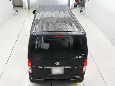 TOYOTA REGIUS VAN
